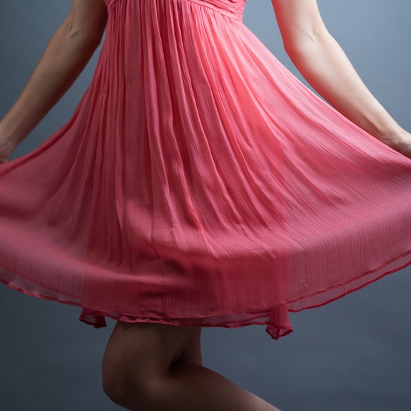 BCBG MaxAzria Summer Dress Size 4 Low Cut Pink - Picture 1 of 7